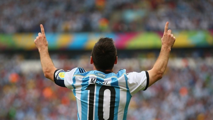 Lionel Messi Celebrates in Argentina Jersey