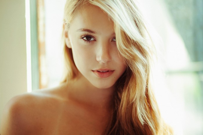Alexis Ren blonde woman portrait