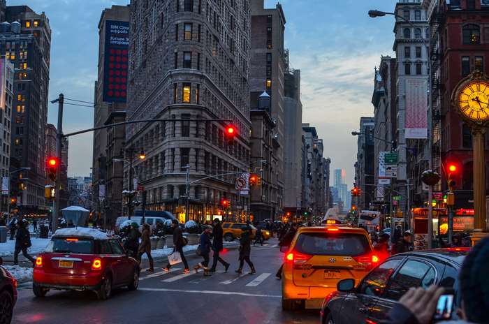 Evening Traffic Near NYC's Flatiron Building