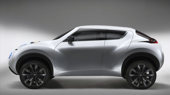 Nissan Qazana concept car side view