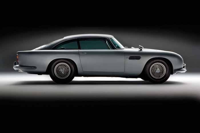 Aston Martin DB5 silver car