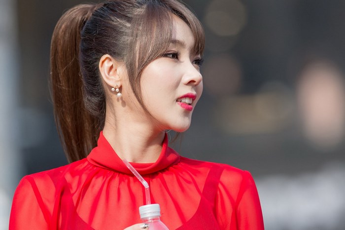 Korean girl group member in red top