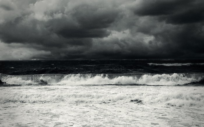 Black and white stormy ocean waves