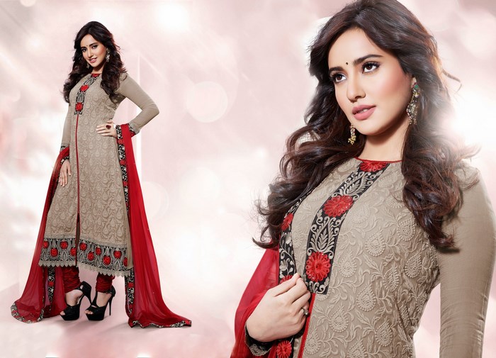 Neha Sharma in a traditional Indian outfit