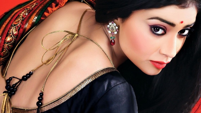 Shriya Saran in traditional Indian attire