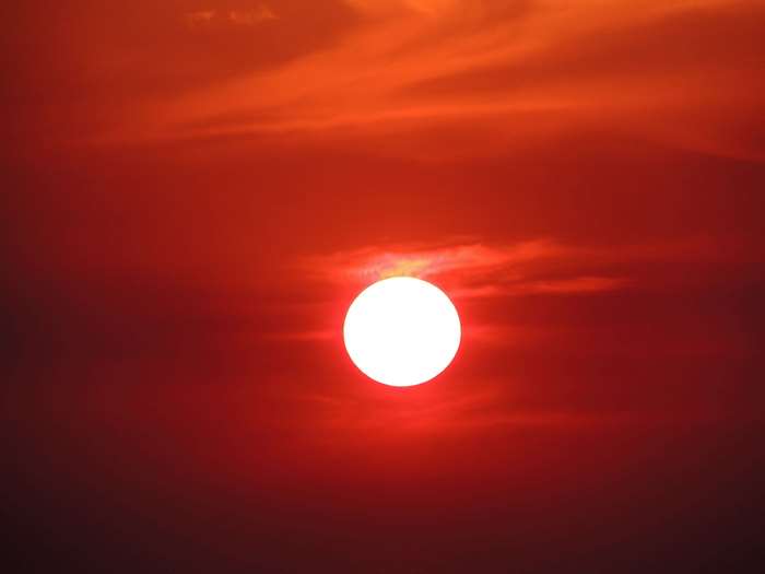 Red sky with sun at sunset 4K