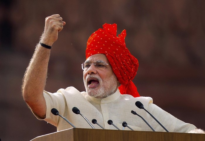 Narendra Modi Presenting with Passion