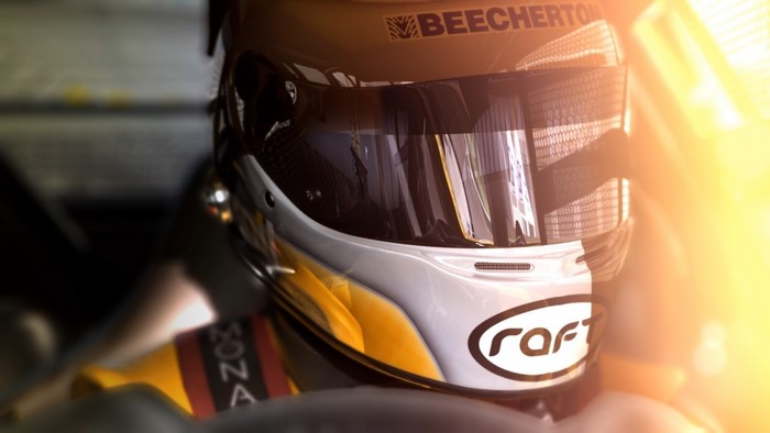 Racer wearing a Beecheton helmet