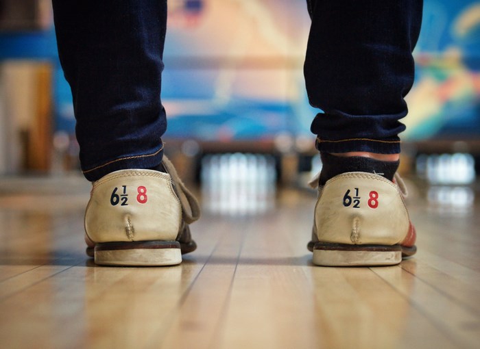 Bowling shoes with size 6 1/2 and 8