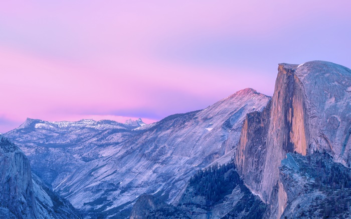 Yosemite National Park mountains at sunrise