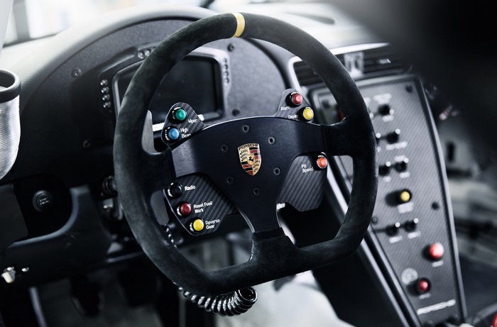 Porsche 911 GT3 Cup steering wheel and dashboard