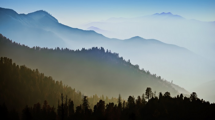 Misty Mountains Landscape 4K