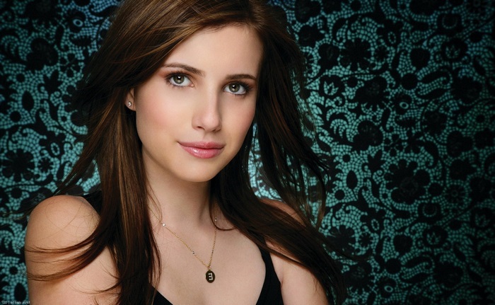 Emma Roberts 4K