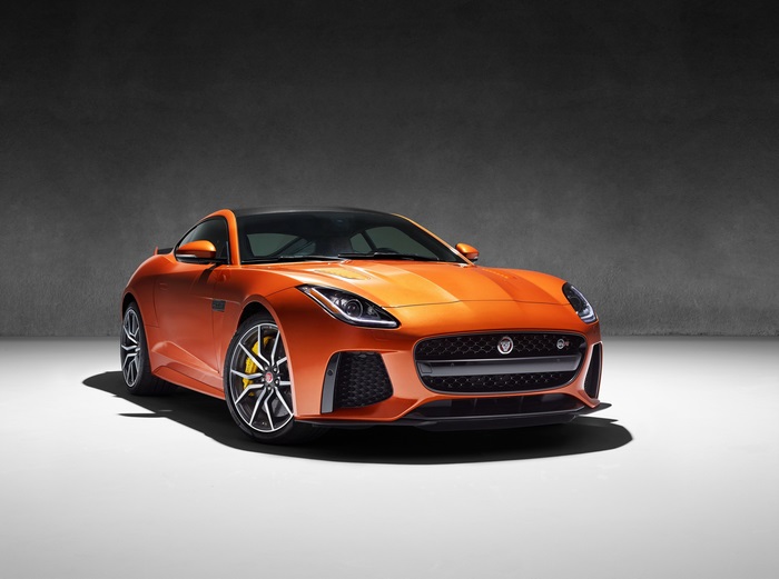 Jaguar F-Type SVR 4K