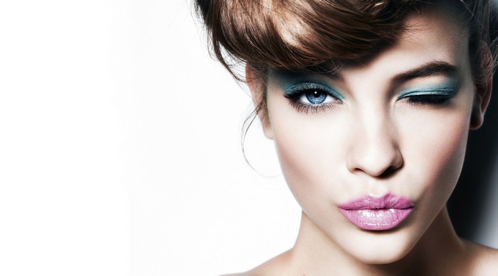 4K Close-up of Barbara Palvin with Artistic Makeup
