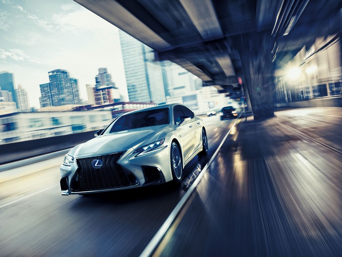 Lexus LS 500 F Sport driving under overpass