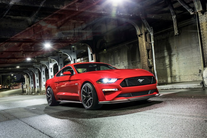 Red Ford Mustang GT 4K under bridge