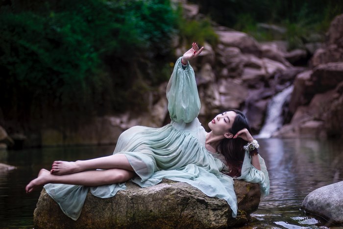 7360x4912 fairy, person, Free images, bare leg, laying, nature, dark ...