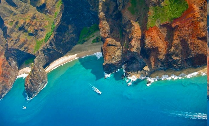 Aerial view of Na Pali Coast, Kauai, Hawaii
