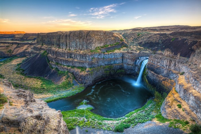 Palouse Falls State Park waterfall in Eastern Washington