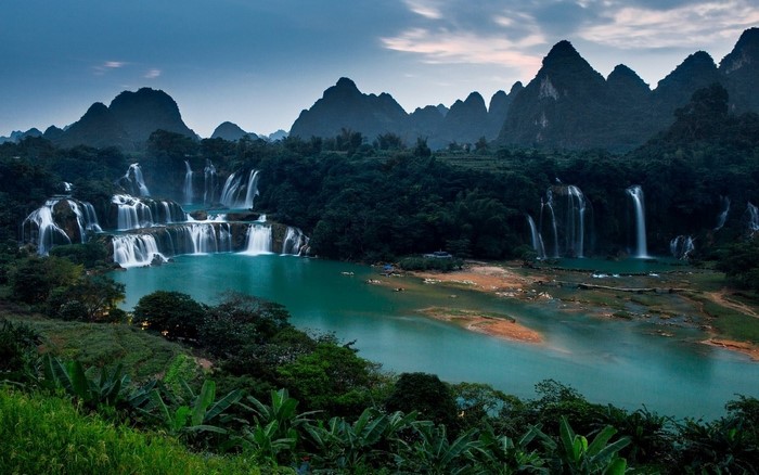 Ban Gioc Waterfall, Vietnam