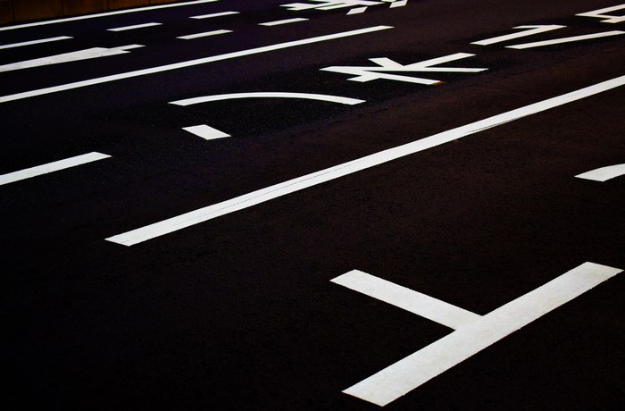 Street markings in Japan