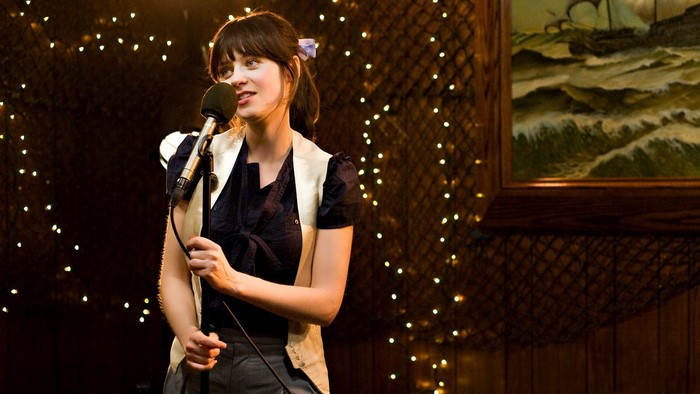 Zooey Deschanel singing karaoke in 500 Days of Summer