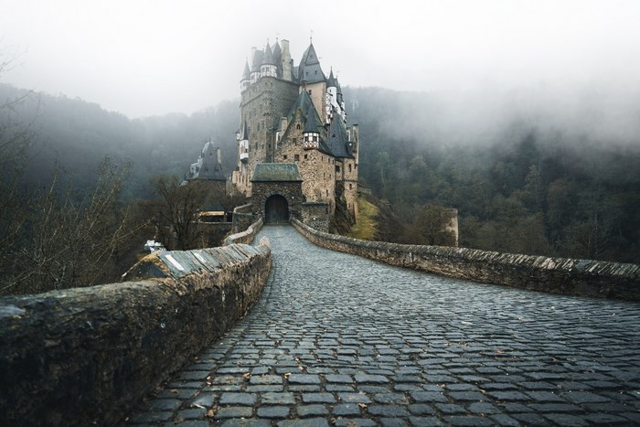 4096x2731 tower, burh eltz, mood, walkway, moody, Public domain images ...