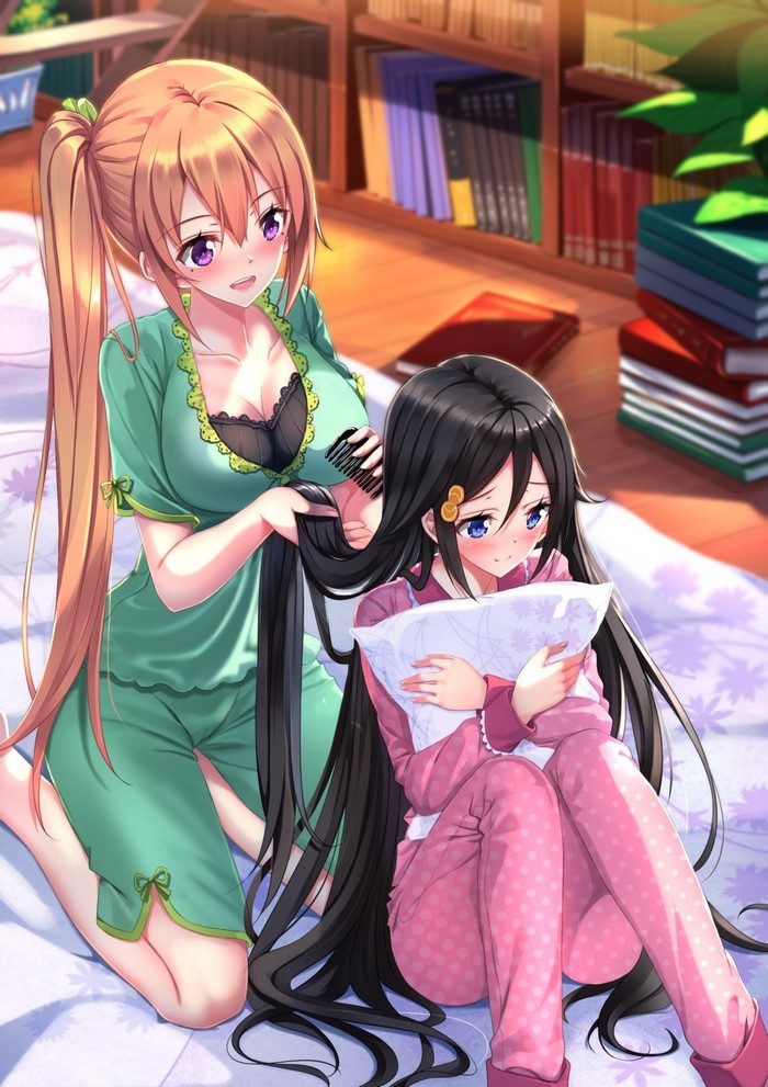 Kawakami Mai and Izumi Reina from Musaigen no Phantom World