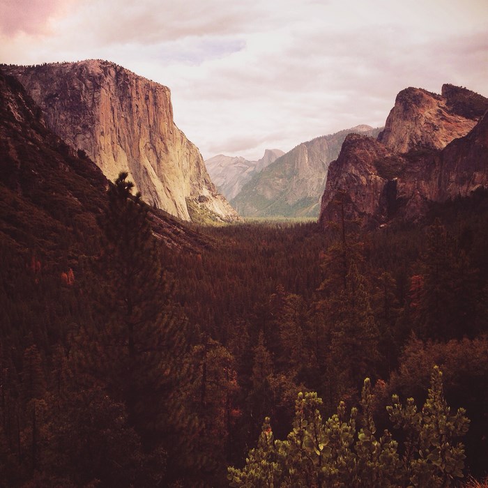 Yosemite National Park Valley with El Capitan