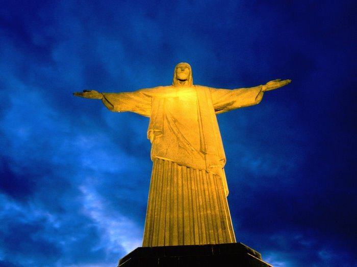 Christ the Redeemer statue in Rio de Janeiro at night