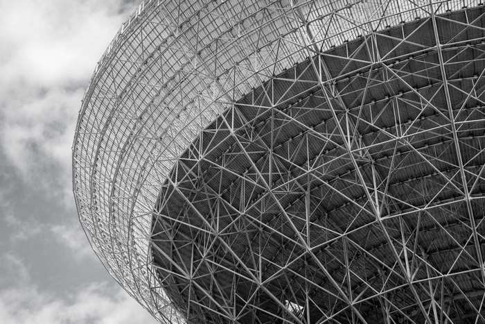 Abstract geometric structure of a large dish antenna