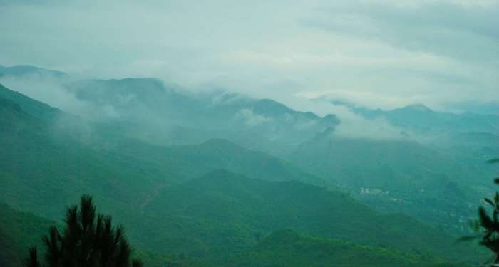 Misty mountains in Pakistan 4K