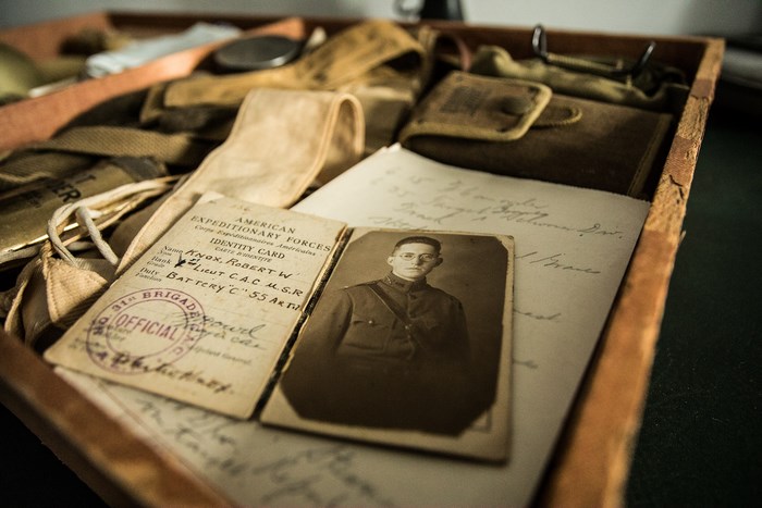 Robert W. Knox American Expeditionary Forces Identity Card and Photo
