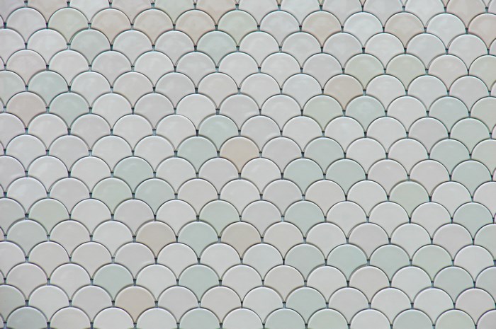 Scallop pattern mosaic tiles