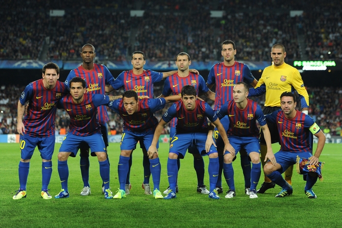 FC Barcelona team posing for a photo