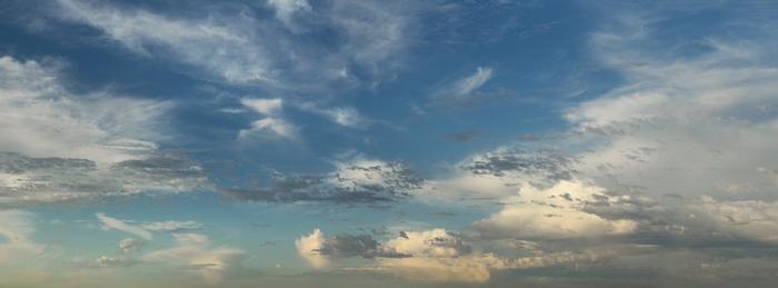 Sky with wispy clouds and blue sky
