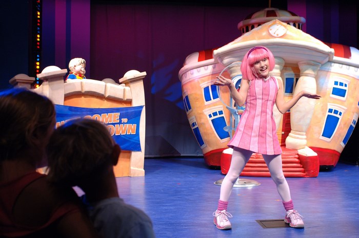 Stephanie from LazyTown on stage