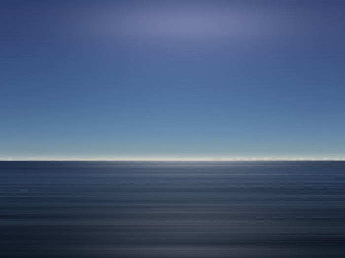 Symmetrical Serene Ocean Horizon with Gradient Blue Sky
