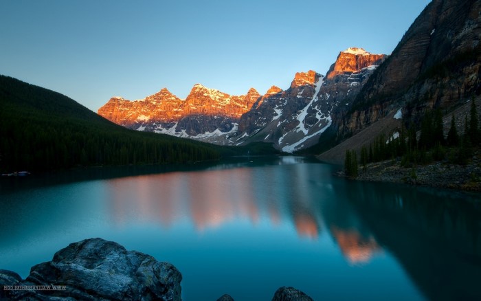 Moraine Lake at Sunset, Banff National Park, Canada