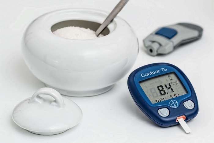 Bayer Contour TS glucometer and sugar container
