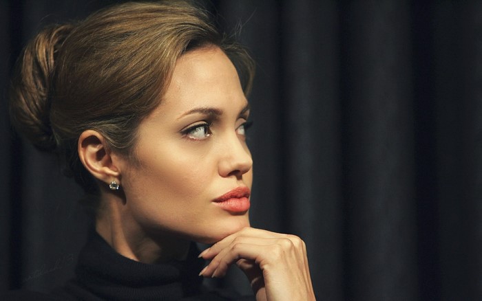 Angelina Jolie