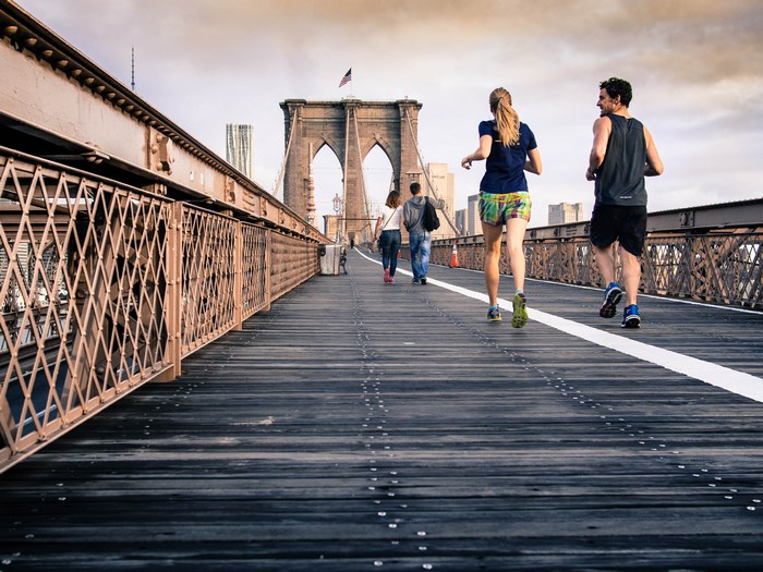 People running on the Brooklyn Bridge