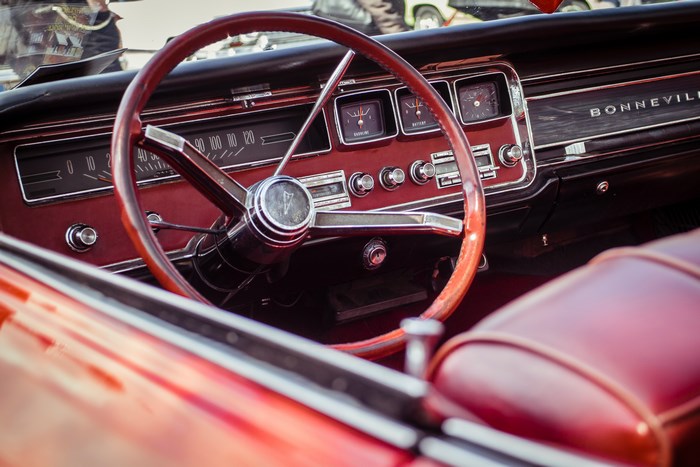 Pontiac Bonneville Interior with Red Steering Wheel
