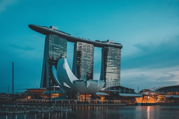 Marina Bay Sands building in Singapore at dusk