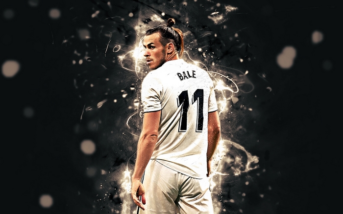 Gareth Bale wearing Real Madrid jersey with number 11