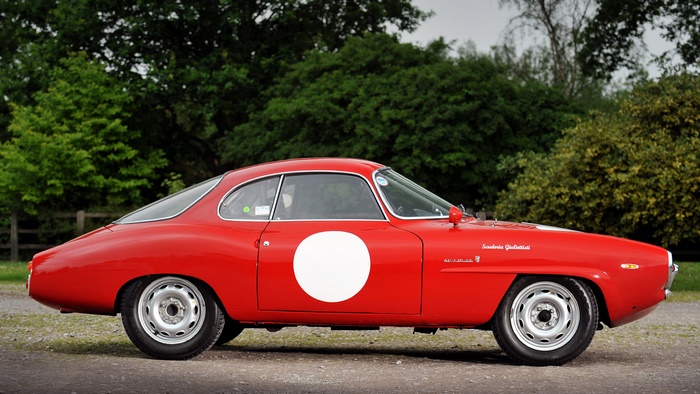Red Alfa Romeo Giulia 1600 Sprint Speciale Corsa