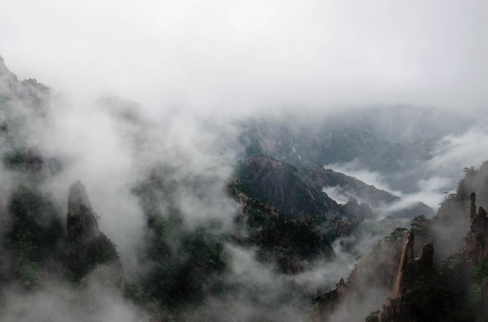 Huangshan Mountains shrouded in mist