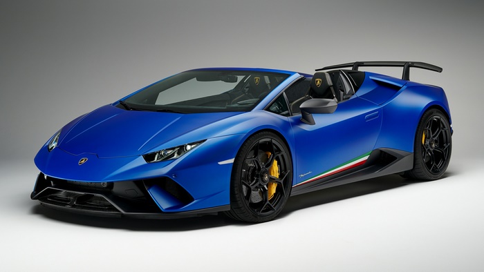 Blue Lamborghini Huracan Performante Spyder