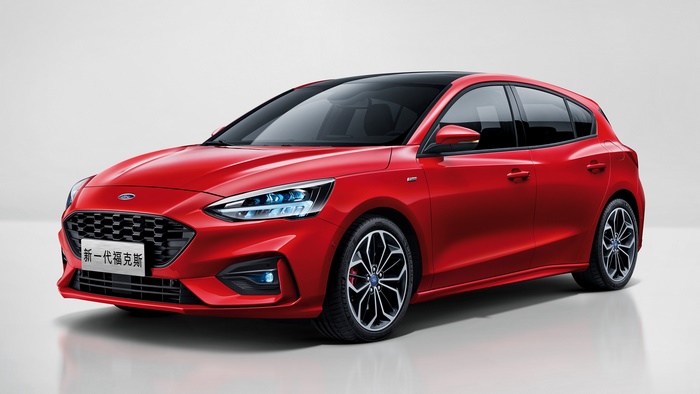 Red Ford Focus ST-Line Hatchback